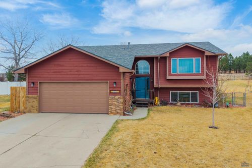 709 Hillshire Ct, Rapid City, SD, 57701-8302 | Card Image