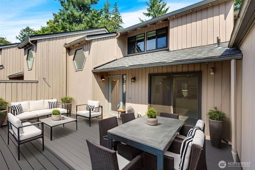 2944 Kennewick Pl Ne, Renton, WA, 98056-2284 | Card Image