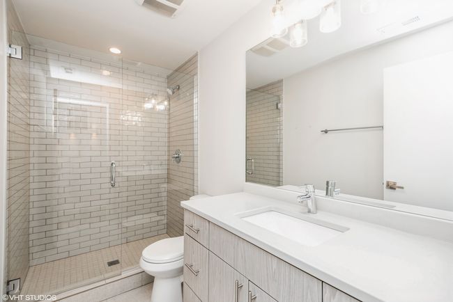 APT-303 - 1552 N La Salle Dr, Condo with 2 bedrooms, 2 bathrooms and null parking in Chicago IL | Image 4