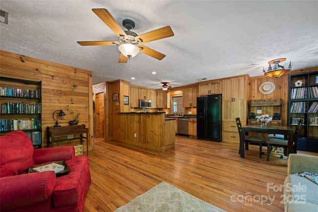 823 Turtle Creek Rd, House other with 3 bedrooms, 2 bathrooms and null parking in Sylva NC | Image 11