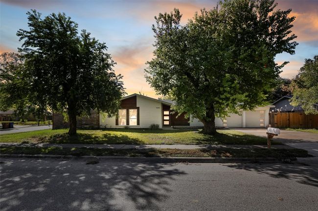 Front of Home on Large Corner Lot | Image 6