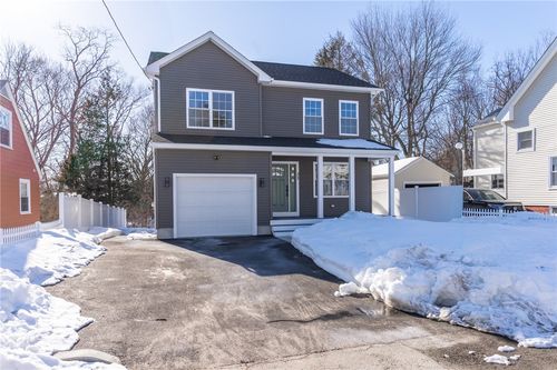 33 Hemlock Ave, Cranston, RI, 02910-5542 | Card Image