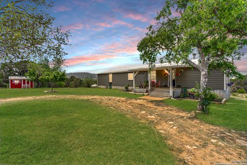 142 Ten West Dr, Comfort, TX, 78013-3002 | Card Image