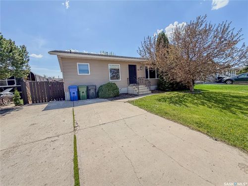 80 Morrison Dr, Yorkton, SK, S3N3Y2 | Card Image