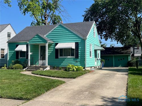 3154 Ravenwood Blvd, Toledo, OH, 43614-3726 | Card Image