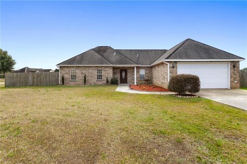 49 Mojave Ln, Picayune, MS, 39466-7767 | Card Image
