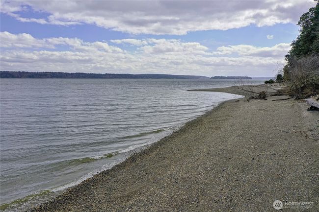 Beach looking South. NO ACCESS FROM HOMESITE | Image 8