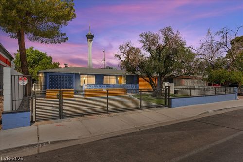 2312 S 6th St, Las Vegas, NV, 89104-2920 | Card Image