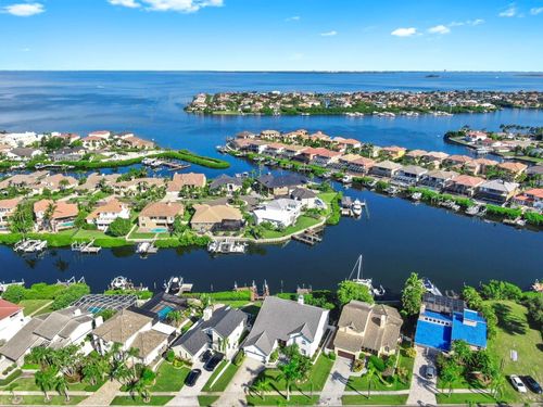 929 Symphony Isles Blvd, APOLLO BEACH, FL, 33572-2784 | Card Image