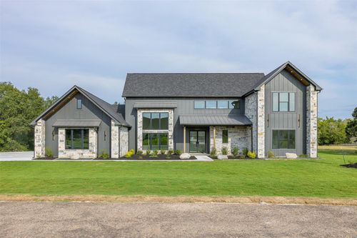 10717 Harvey Ranch Rd, College Station, TX, 77845-2242 | Card Image