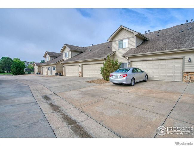 Enclosed front porch | Image 17
