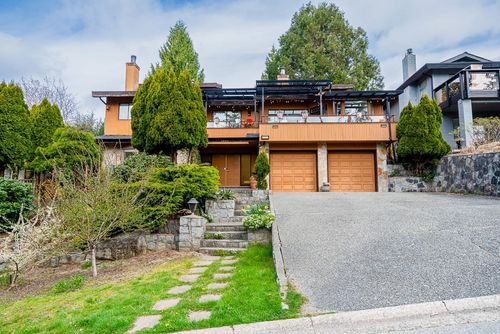 2940 Dresden Way, North Vancouver, BC, V7H1P6 | Card Image