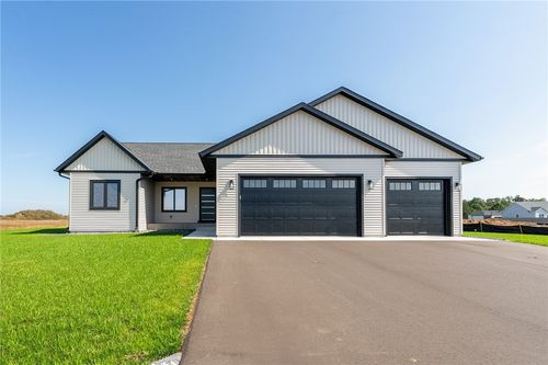 3651 113th St, Chippewa Falls, WI, 54729-6713 | Card Image