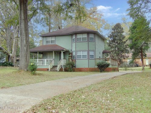 19 Beverly Dr, Natchez, MS, 39120-4401 | Card Image