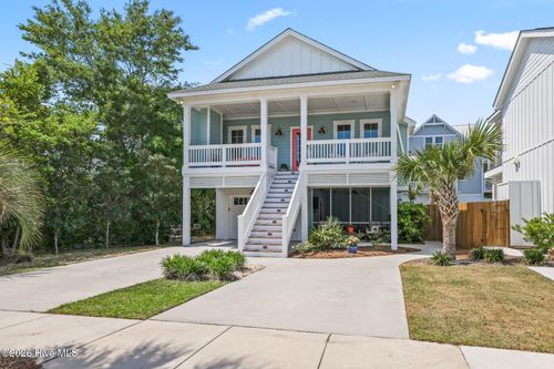 802 Ocean Blvd, Carolina Beach, NC, 28428-5429 | Card Image
