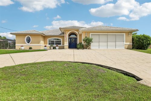 60 Woodbury Dr, Palm Coast, FL, 32164-7982 | Card Image