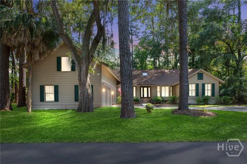 7 Planters Ln, Savannah, GA, 31411-2810 | Card Image