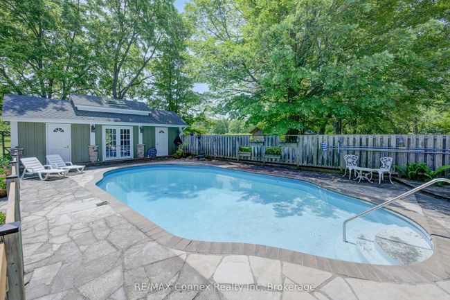 13233 5 Th Line, Home with 4 bedrooms, 5 bathrooms and 20 parking in Rockwood ON | Image 34