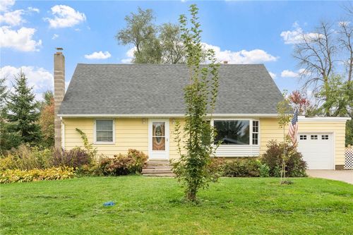 368 Young St S, Prescott, WI, 54021-1345 | Card Image