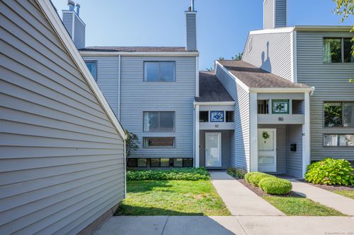 82-82 Crossroads Ln, Glastonbury, CT, 06033-2056 | Card Image