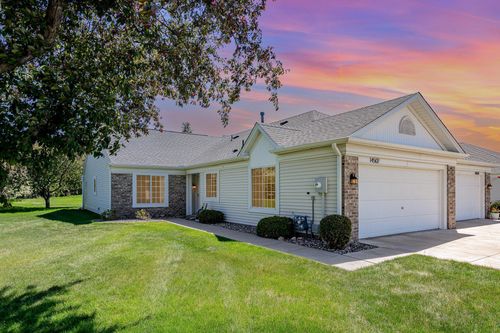 14502 Eureka Ct, Apple Valley, MN, 55124-5737 | Card Image