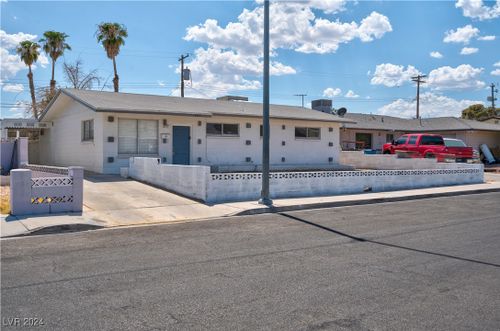 4313 El Conlon Ave, Las Vegas, NV, 89102-5724 | Card Image