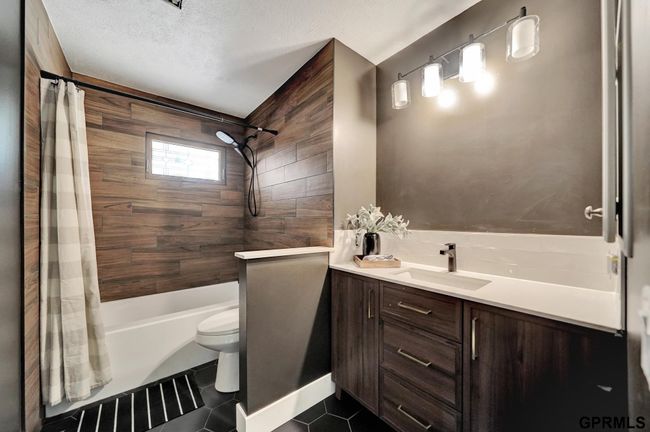 3940 N 17 Th St, House other with 4 bedrooms, 3 bathrooms and 2 parking in Lincoln NE | Image 11