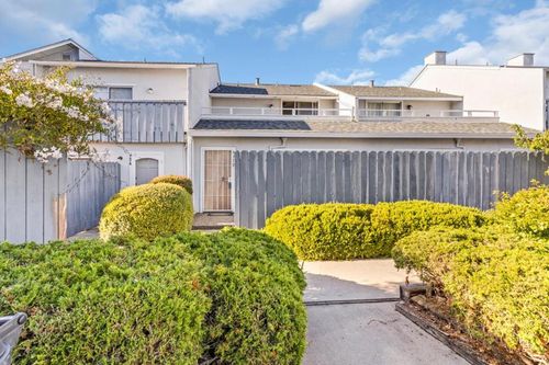 apt-c-967 Hilby Ave, Seaside, CA, 93955-5358 | Card Image