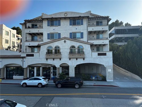 627 Deep Valley Dr, Rolling Hills Estates, CA, 90274-3733 | Card Image