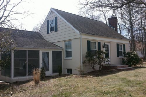 404 Lyons Rd, Basking Ridge, NJ, 07920-2536 | Card Image