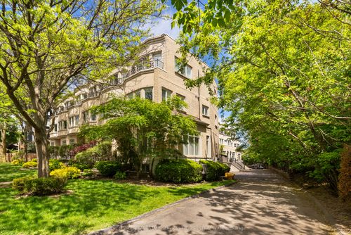 9 Gange Ave, Toronto, ON, M4V2B4 | Card Image