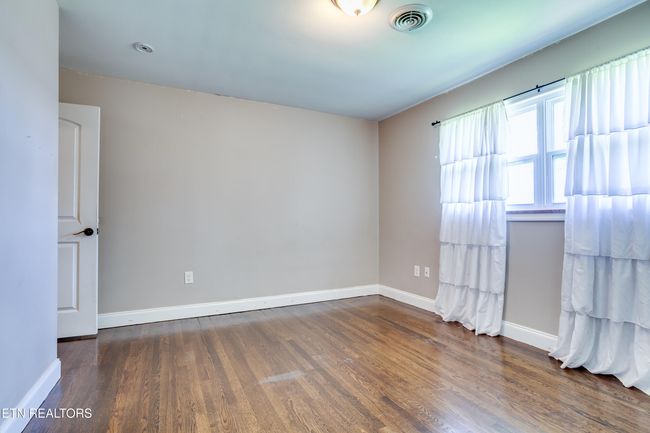 8529 W Emory Rd, House other with 4 bedrooms, 2 bathrooms and null parking in Knoxville TN | Image 45