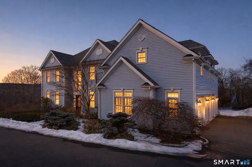 35 Coach Light Dr, Woodbury, CT, 06798-2134 | Card Image