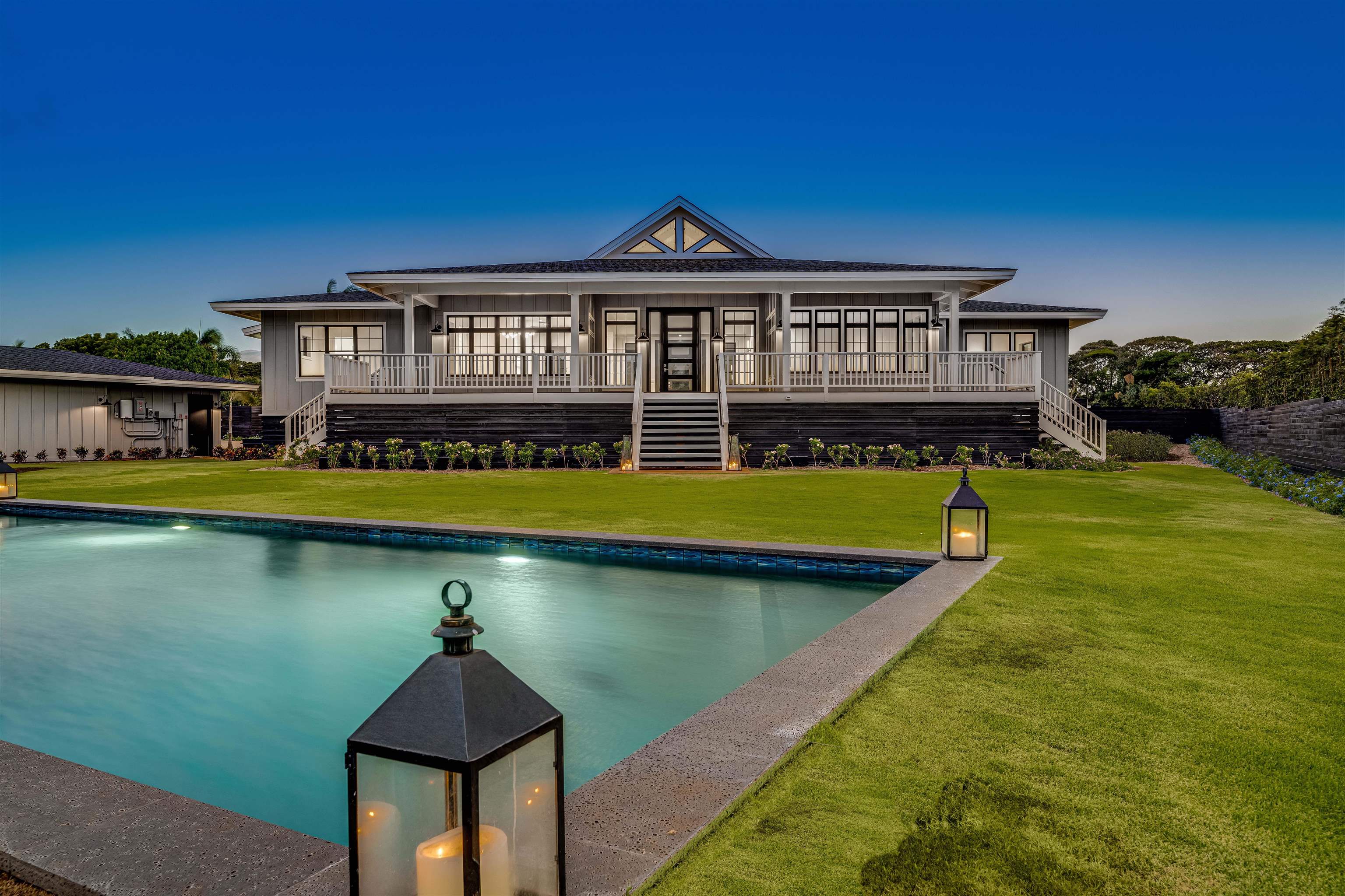Kapukaulua Pl, Paia, HI 96779