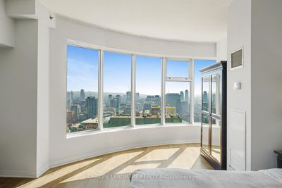 2906 - 1 King St W, Condo with 1 bedrooms, 1 bathrooms and null parking in Toronto ON | Image 3