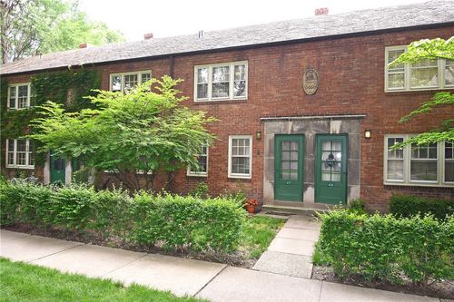 427 Olympia Rd, Mt Washington, PA, 15211-1307 | Card Image