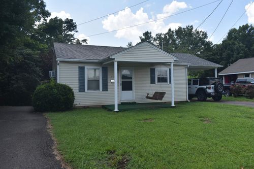 616 Circle Hill Dr, Selmer, TN, 38375-1206 | Card Image