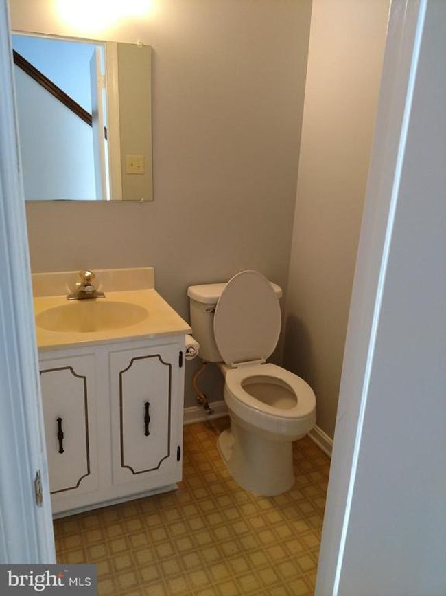 15205 Streamside Ct, Townhouse with 3 bedrooms, 4 bathrooms and null parking in DUMFRIES VA | Image 19