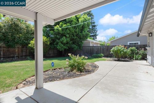 916 N Estates Dr, Brentwood, CA, 94513-1218 | Card Image