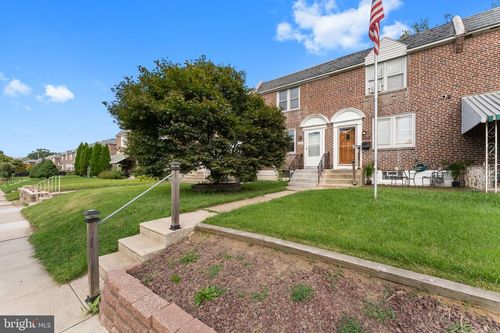 105 N Bishop Ave, CLIFTON HEIGHTS, PA, 19018-1305 | Card Image