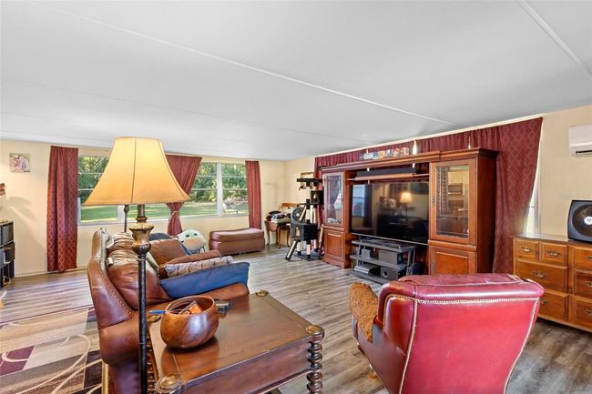 Tons of Natural Light | Image 25