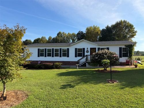 3535 Forbush View Ln, East Bend, NC, 27018-8864 | Card Image