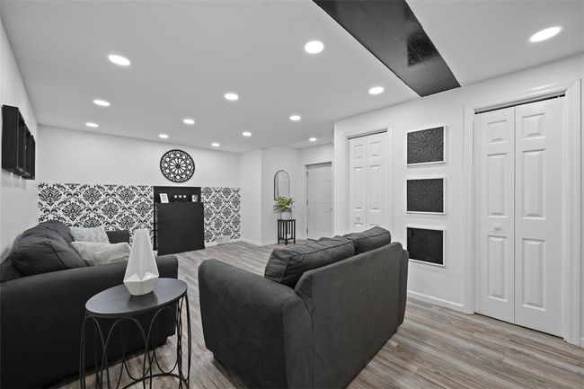Gameroom | Image 33