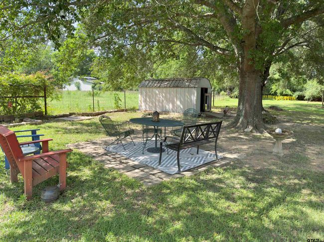 22001 County Road 2321, House other with 3 bedrooms, 2 bathrooms and null parking in Arp TX | Image 26