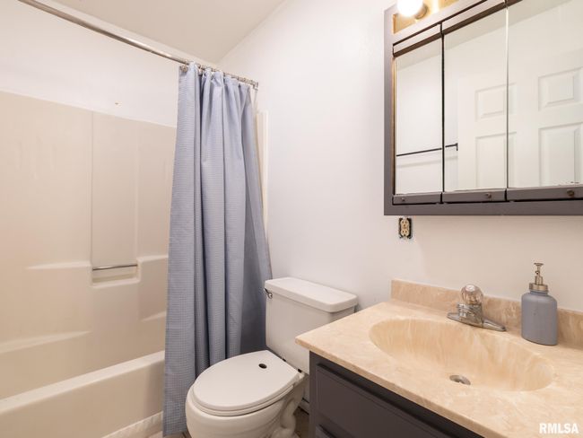 106 N 5 Th St, House other with 3 bedrooms, 2 bathrooms and null parking in Dunlap IL | Image 41