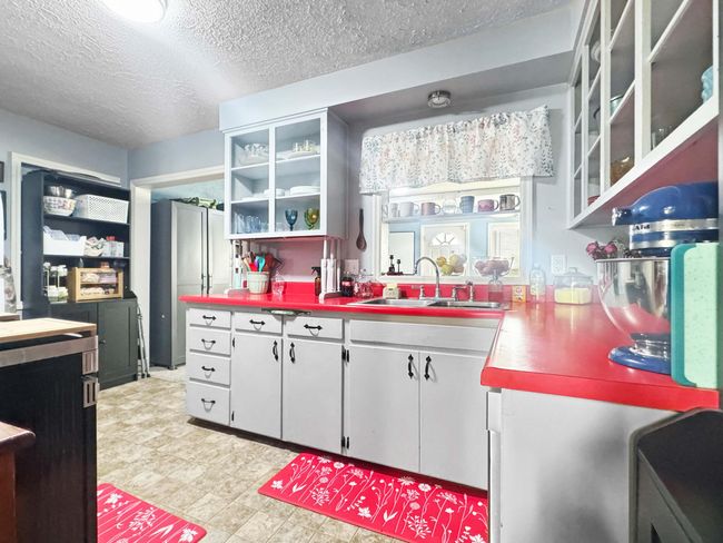 Kitchen | Image 19