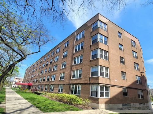 111-7333 N Ridge Blvd, Chicago, IL, 60645-7000 | Card Image