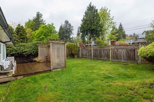 1404 Fulton Avenue, House other with 3 bedrooms, 2 bathrooms and 4 parking in West Vancouver BC | Image 24