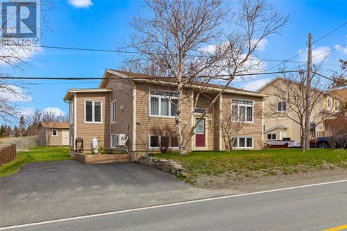 152 Beachy Cove Rd, Portugal Cove - St. Philips, NL, A1M2E8 | Card Image