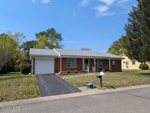 29 Moccasin Dr, Whiting, NJ, 08759-1533 | Card Image